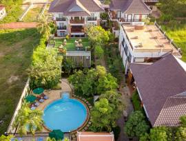 Les Bambous Luxury Hotel