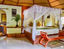 ឡឺផ្លំបូយ៉ង់ប៊ូទីករីសត & ស្ប៉ា - Le Flamboyant Resort